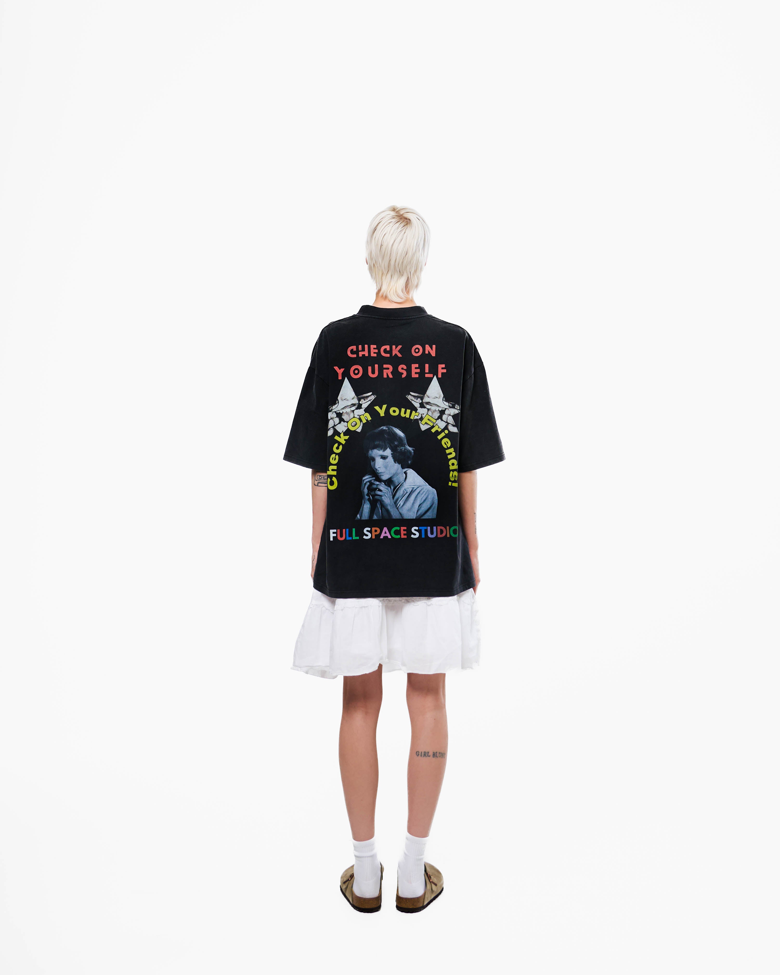 Look Closely - Black