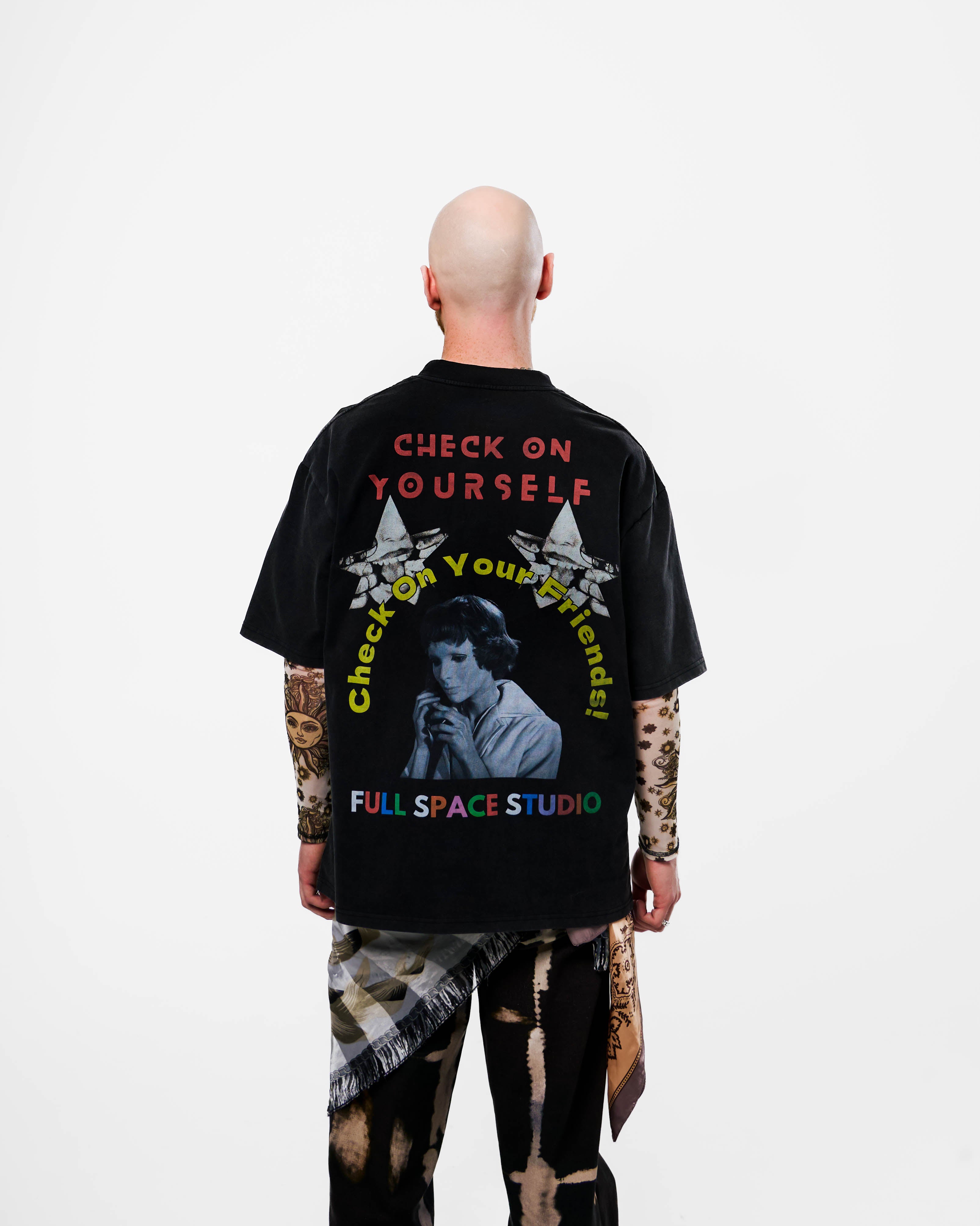 Look Closely - Black